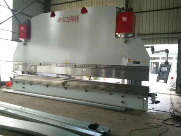 鍍鋅板數(shù)控折彎機(jī)廠家
